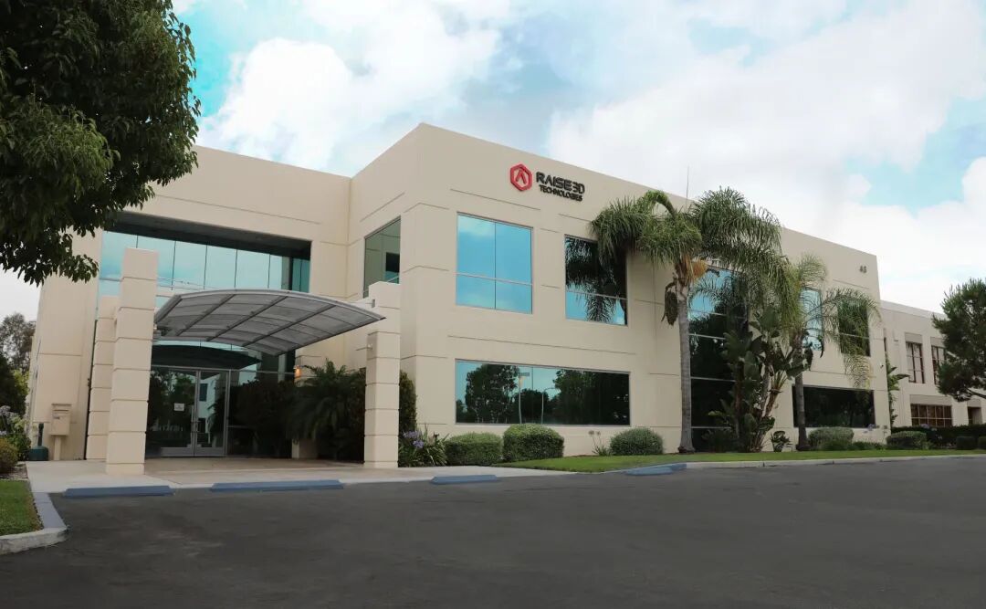 专业级3D打印机年出货达1万台，南极熊专访Raise3D CEO封华的图2