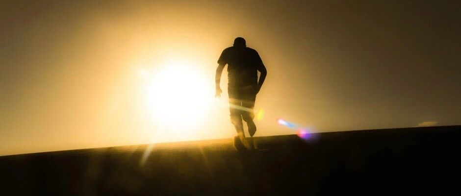 太用力的人生，跑不远