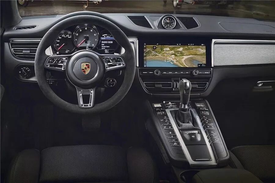 运动不减型格愈现新款保时捷macan全球首发