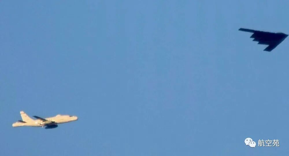 一架“不务正业”的波音737：不去载客，却天天围着隐身飞机转的图2