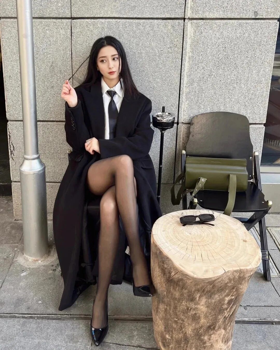【美女】岛国1.02米大长腿，搭配极品黑丝，辣妹来袭直接 “炸场” - 13