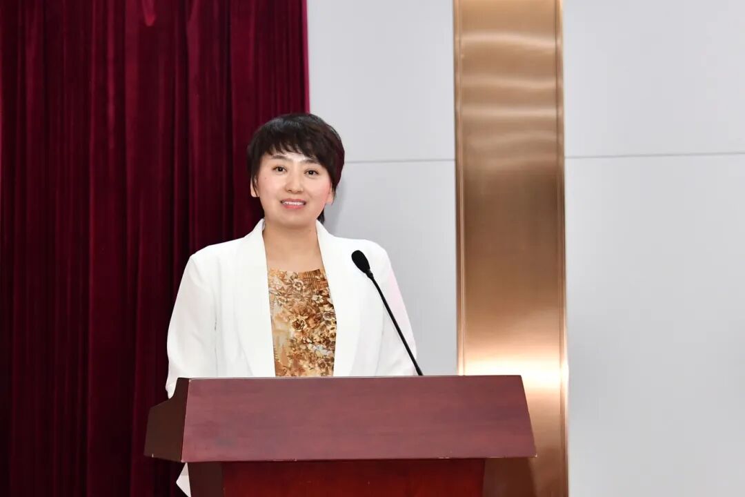 追星!在山大听"七一勋章"获得者黄宝妹等先进模范的故事