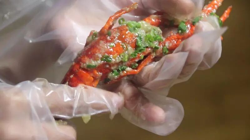 等了一个冬天,2017年的第一波小龙虾来了