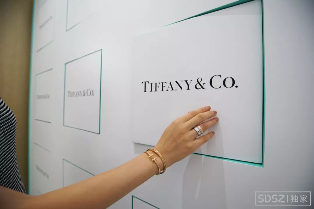 宋祖兒來Tiffany蘇州店做「店長」啦！想美過95後，你們只需要它！ 時尚 第41張