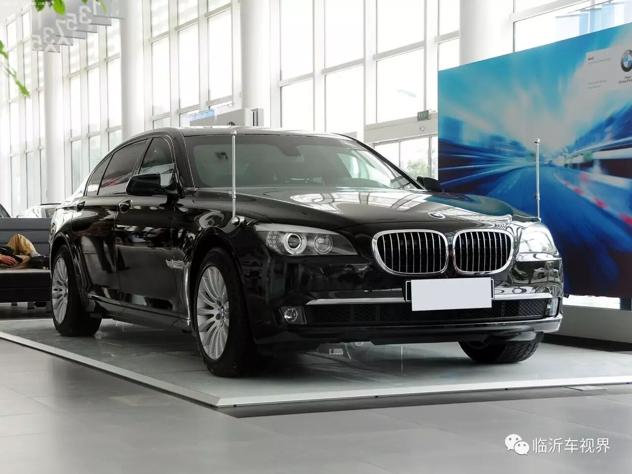 其中,760li高级防弹车和bmw 750li高级防弹车是全球首批通过brv 2009