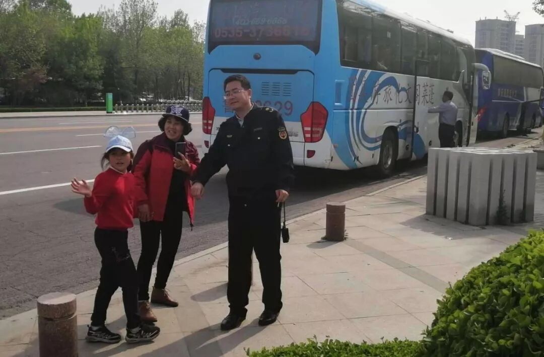 综合行政执法局会展执勤一个月 好事做了一箩筐
