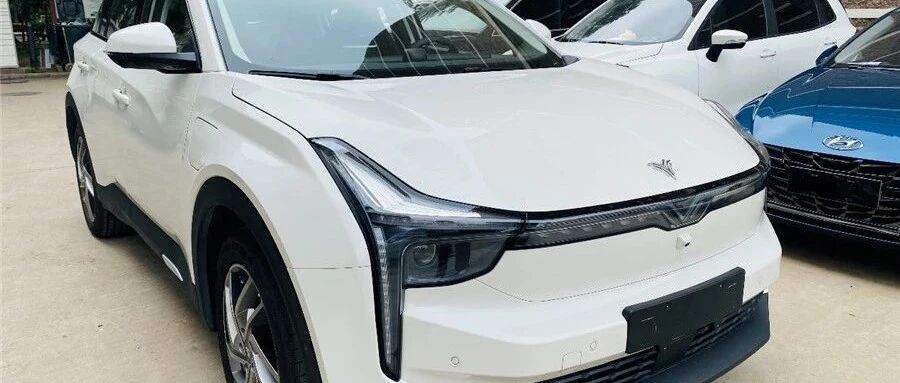 新能源SUV硬刚燃油车？国产造车新势力哪吒U Pro试驾体验