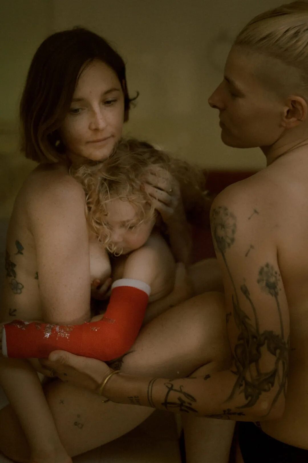 我了解过关于生命的哀伤，总是静默的，漫长的