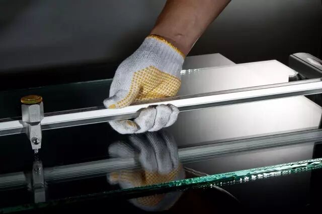 校友推荐|校友企业匠心制作——艺术雕刻玻璃