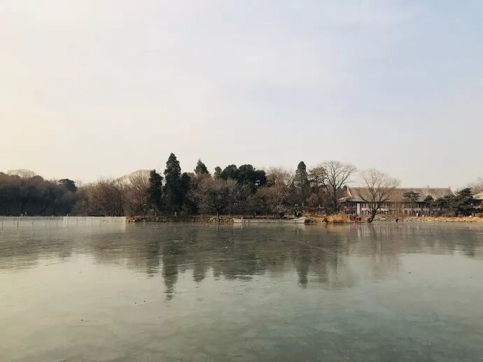 北大新媒体研究院与新传的区别_北京大学新媒体研究院_新媒体研究所