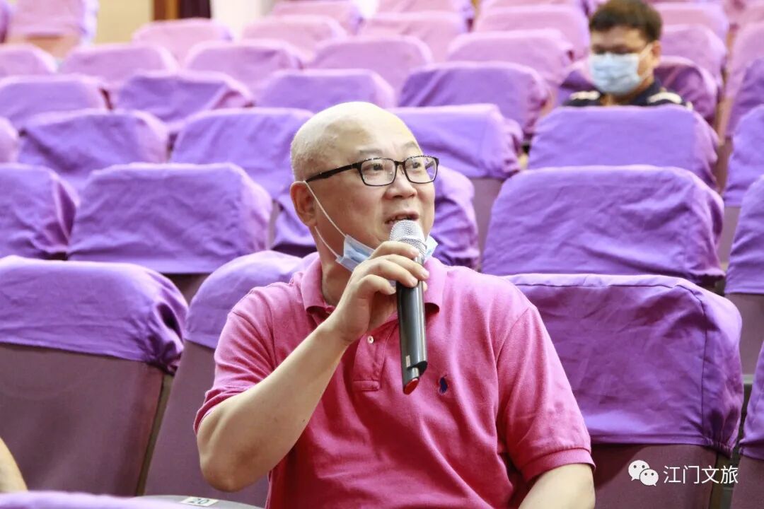 江门市人大常委会副主任吴国杰率队到江门市粤剧传习所调研