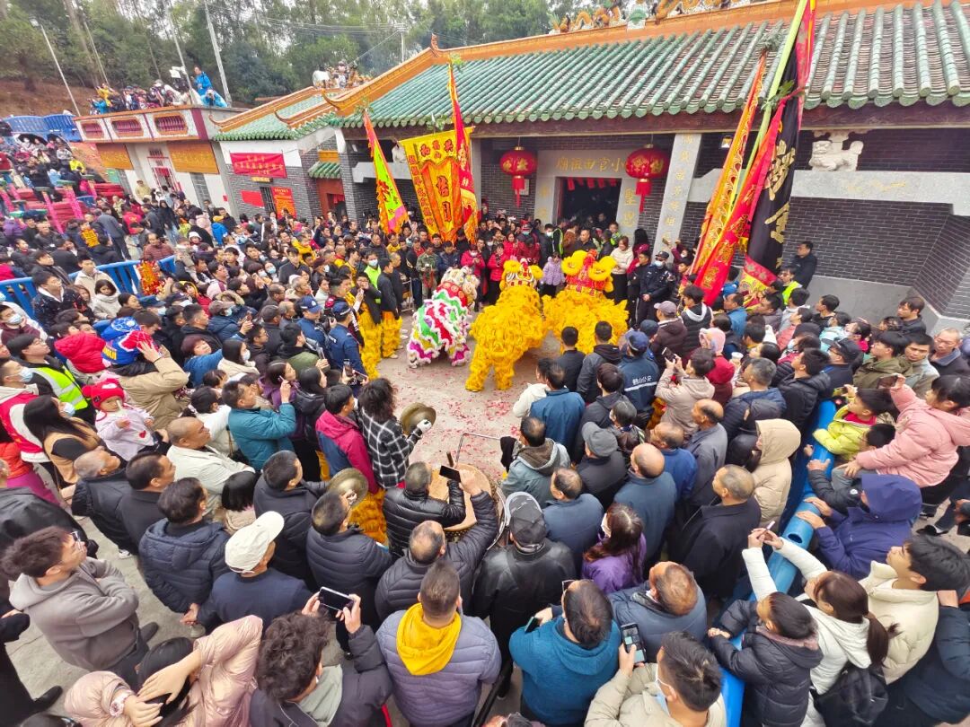 烧花炮赏民俗品咖啡侨乡欢乐喜庆闹元宵