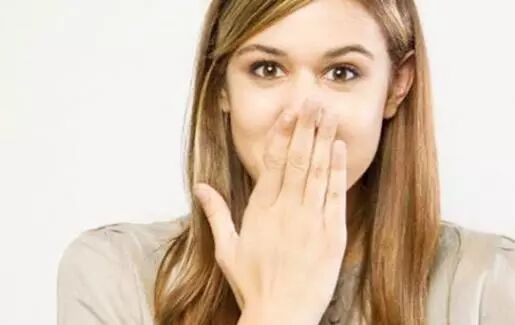 打嗝不止竟也跟疾病有關 這些止嗝方法你了解嗎？ 健康 第2張