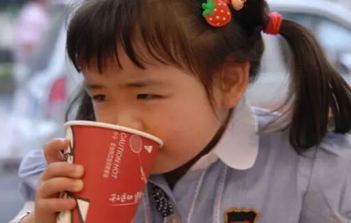 打嗝不止竟也跟疾病有關 這些止嗝方法你了解嗎？ 健康 第6張