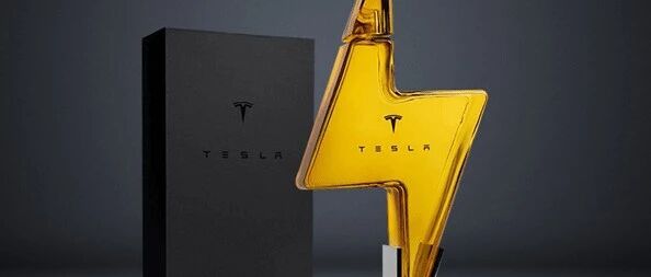 特斯拉的空瓶周边收割智商税，暴露出品牌苦流量久已