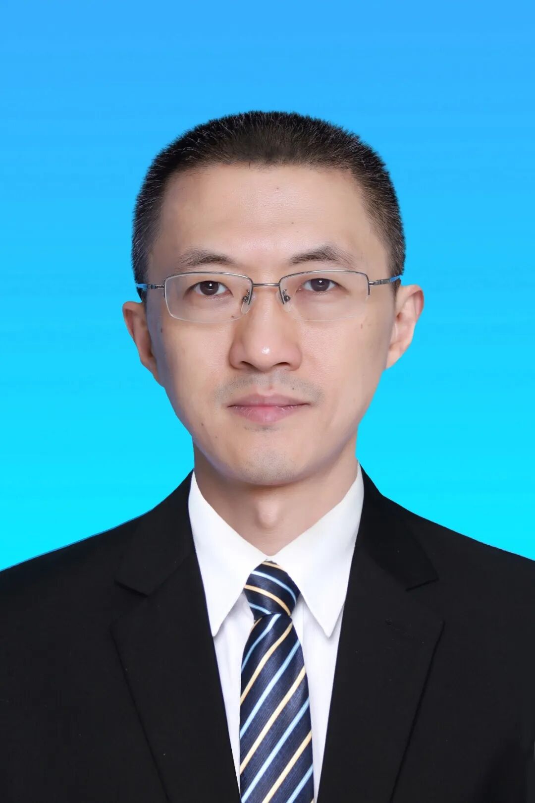 蒋鸥.jpg