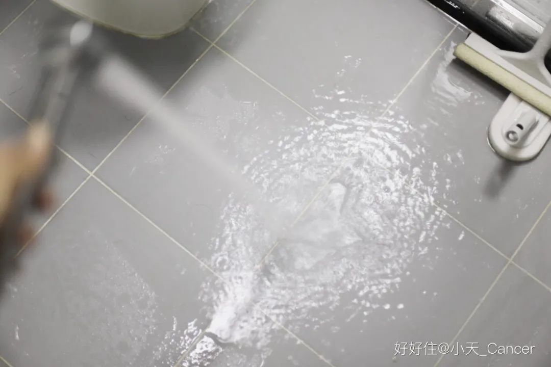 告别最闹心的家务:卫生间垃圾桶被我断舍离了