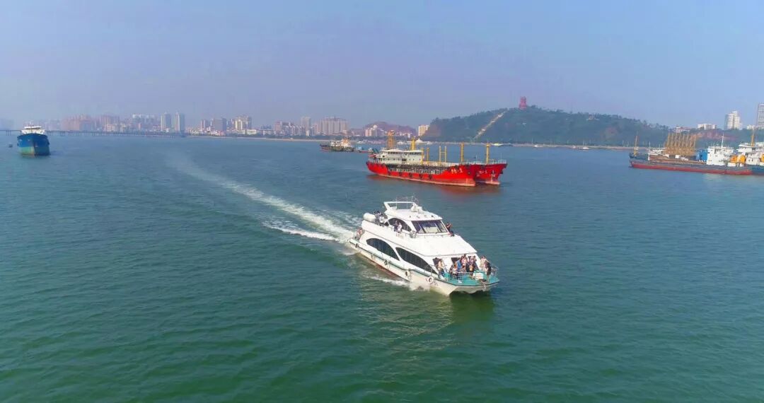 【精彩预告】“盛隆杯”防城港市2018年海上国际龙舟赛即将鸣鼓开赛！(图13)