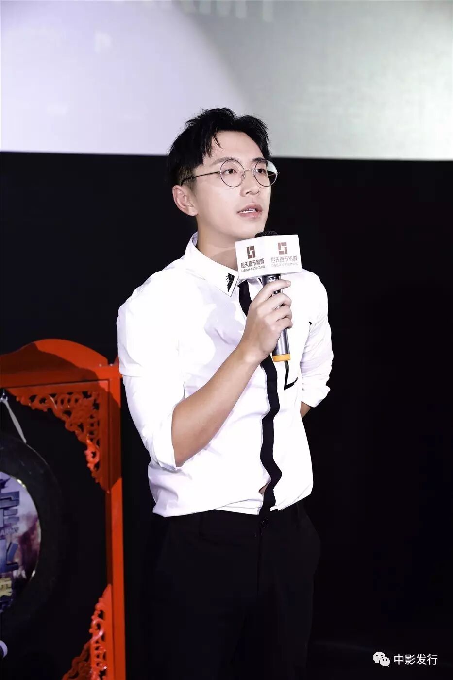 刘伟强,张天爱,白客刘伟强,张天爱,白客与现场观众大合影黄建新