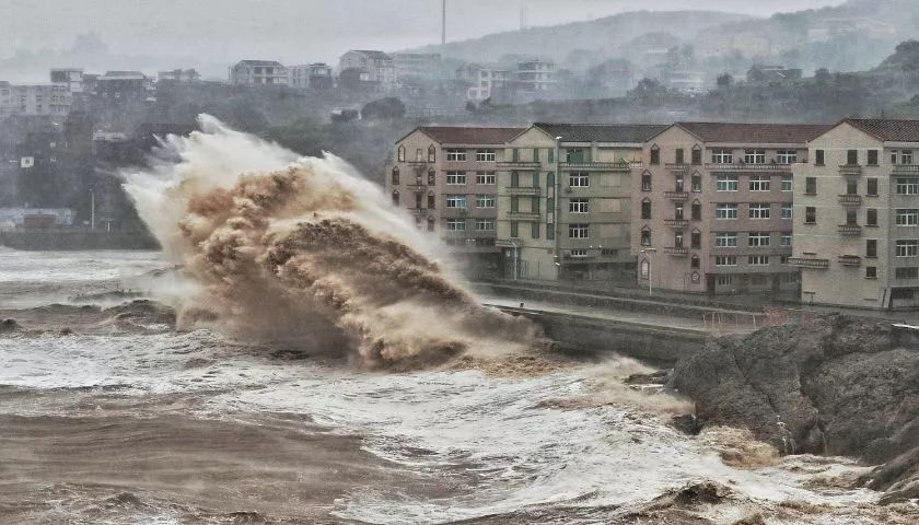 风雨过后总是彩虹 台风过后 你的爱车还好吗 亚洲洗车 亚洲洗车