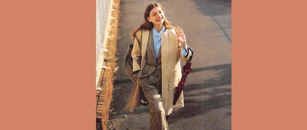 你有没有V领的毛衣或者卫衣啊？秋冬季要怎么搭才好看呢？