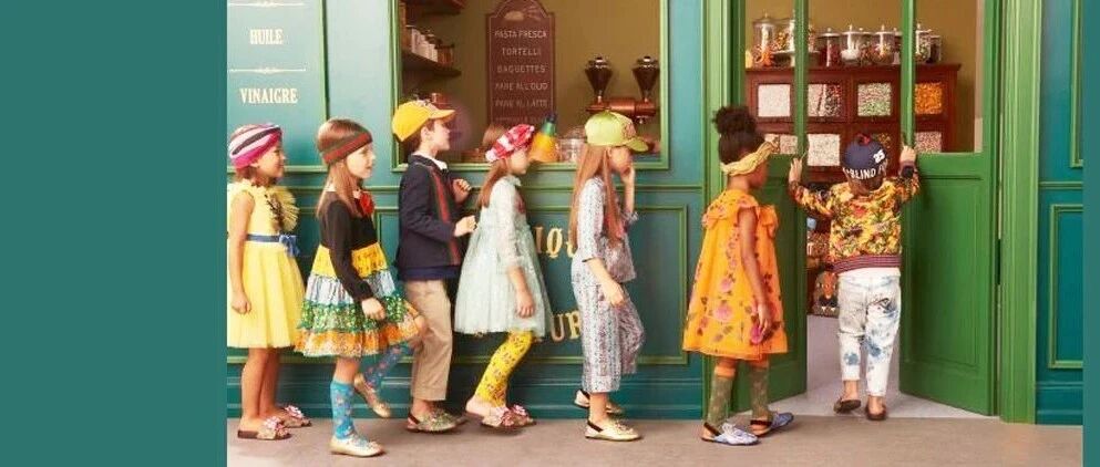 穿衣配色懵逼时，就来这里查一查