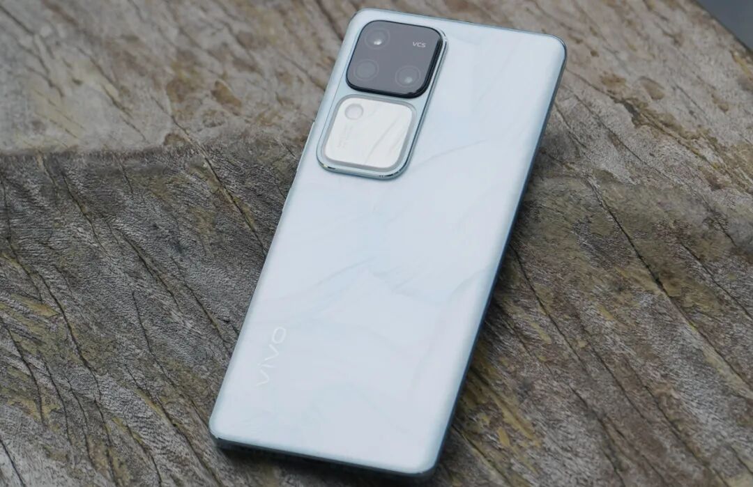 适合大学生使用的六款手机，流畅用四年没有问题！