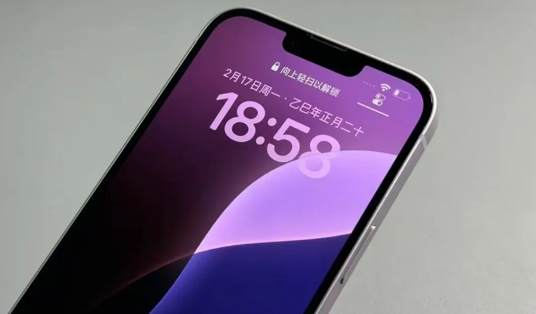 从6999降到3699，6.7寸大屏+长续航，一款仍然值得购买的苹果手机！