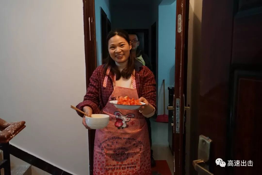 带着伟哥援藏的毛大厨