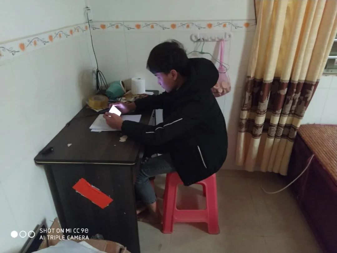 学校概况(图23)