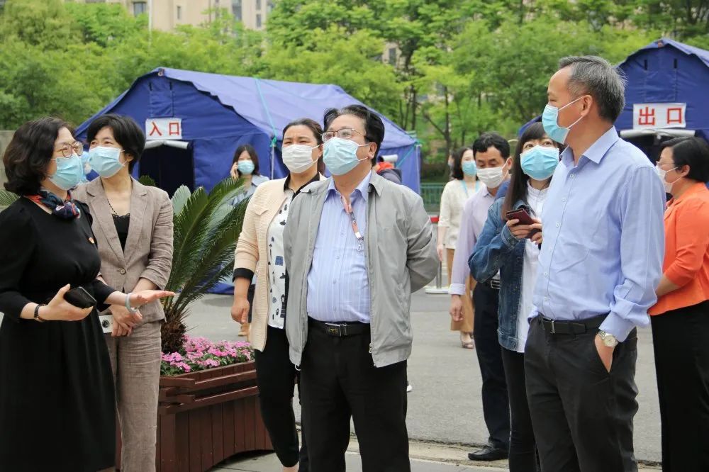 待到春暖花开日师生校园再相逢青溪中学迎接上海市教委