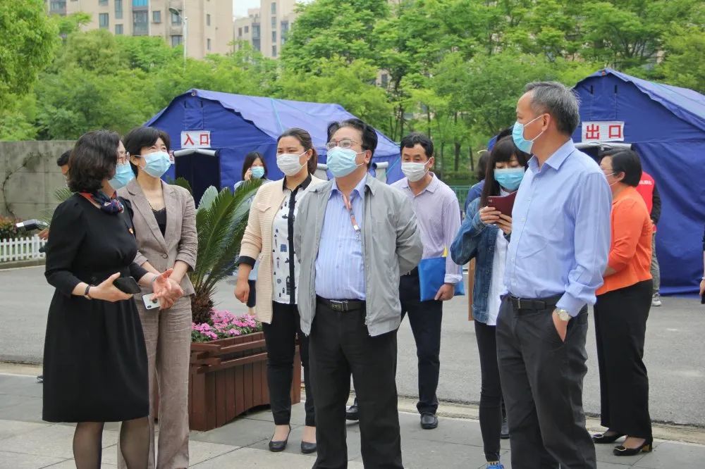 待到春暖花开日师生校园再相逢青溪中学迎接上海市教委