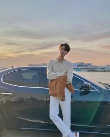 又一个富二代公子逐梦演艺圈?_友友