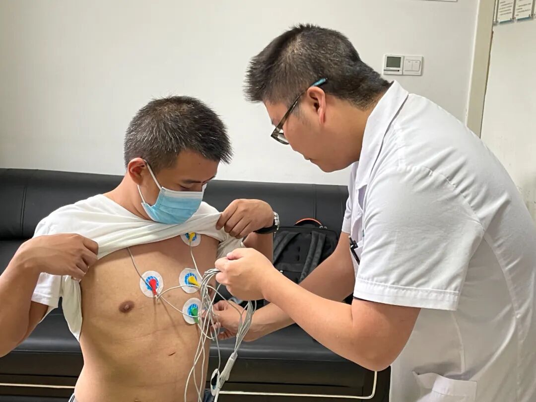 心电监护怎么看图24小时动态心电图，精准捕捕捉心脏“求救信号”_https://www.jmylbn.com_新闻资讯_第6张