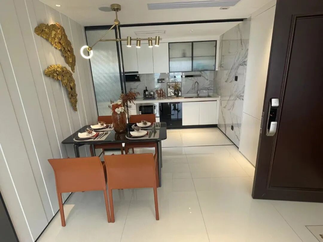 4.6万/㎡起！巨无霸社区的山景现房，买？