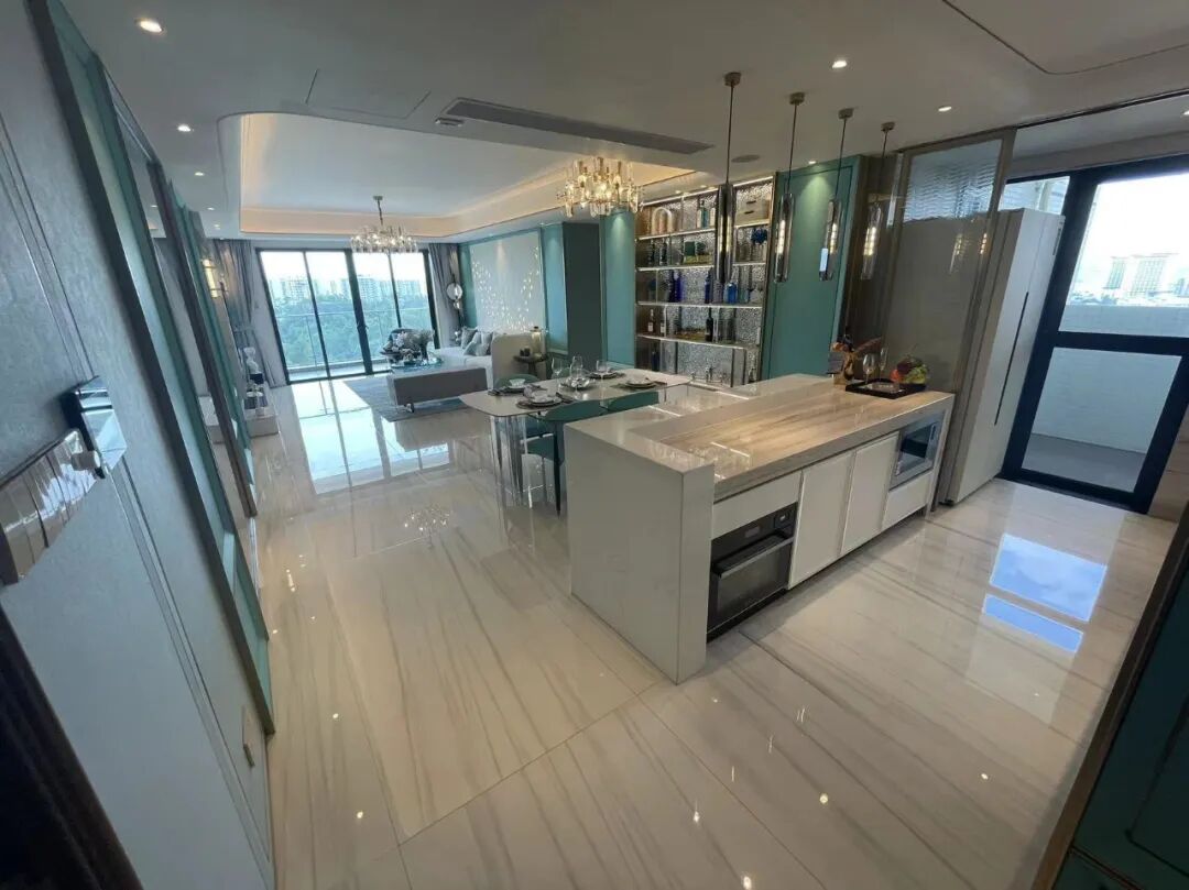 4.6万/㎡起！巨无霸社区的山景现房，买？