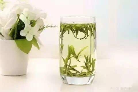 再贵的化妆品，也不如一杯黑茶