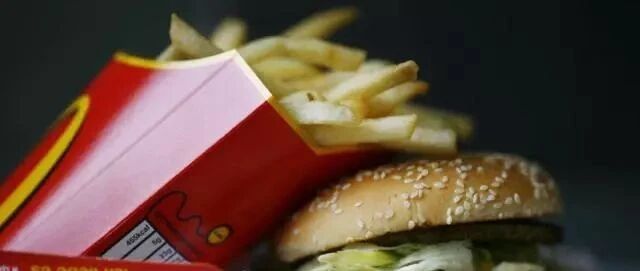 两大巨头突然宣布：关闭上百家门店！