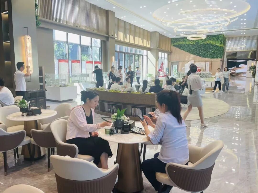 洽谈区算价现场