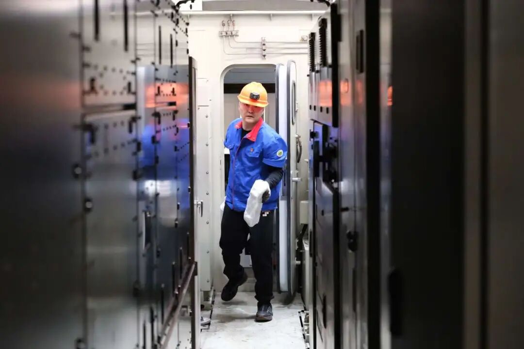 线上展览 | 铁轨上的诗与远方 第25张