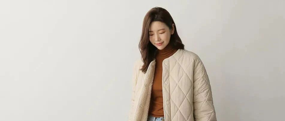 时尚达人的冬日穿搭look简约而又不单调！