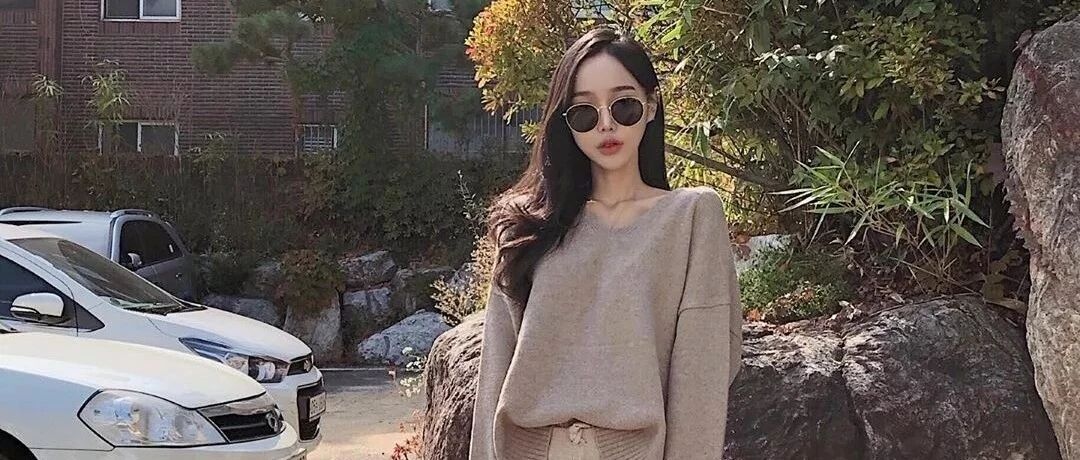 毛衣穿搭，这4件正流行 ！