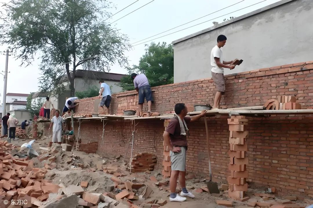 别墅装修一般多少钱一个平方-在广东农村建一栋三层砖混别墅多少钱？主体费用明细给你参考,赶紧收藏