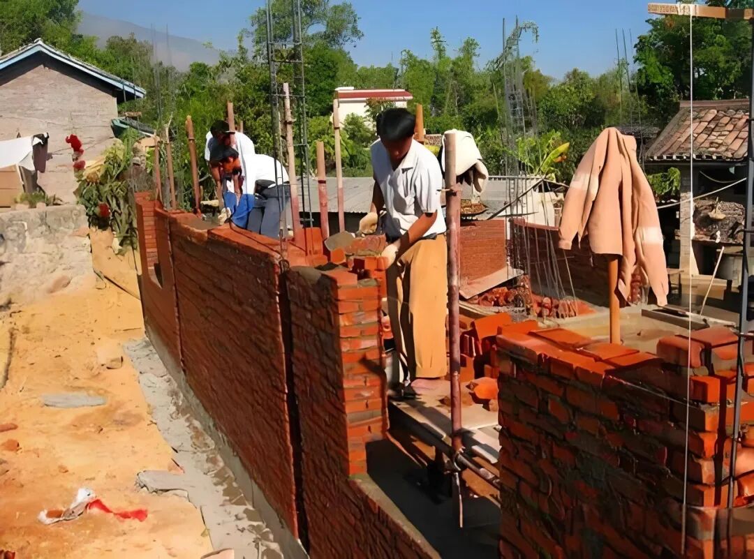 别墅装修一般多少钱一个平方-2024年农村别墅全包多少钱一平米？自建房全包需要注意什么？