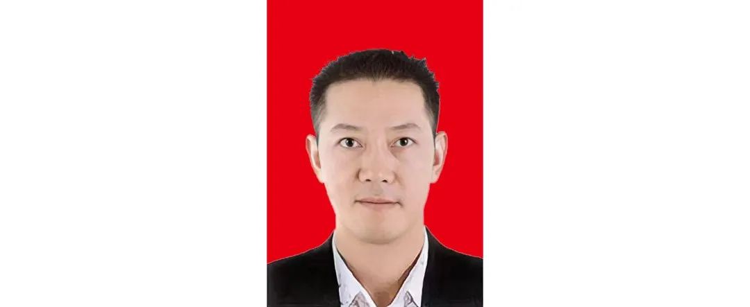 邓洪九 图片
