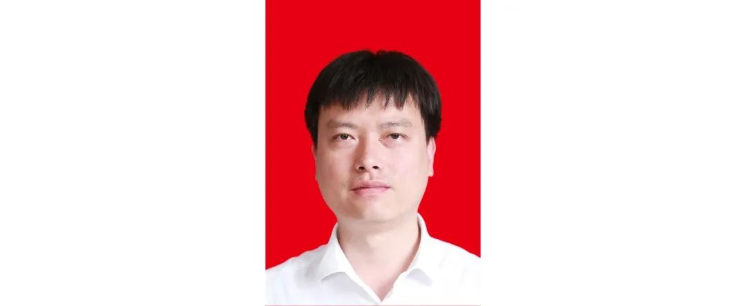葛良鹏 图片