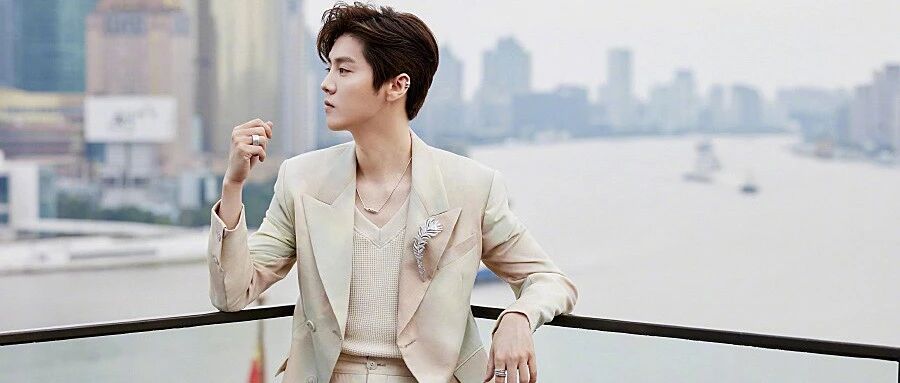 十二星座2021年12月10日运势：周五了，聚起来~