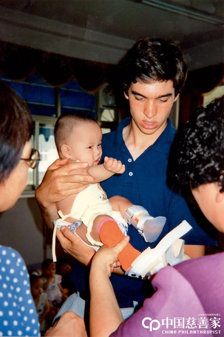 橋水基金創(chuàng)始人的慈善算法：捐錢與賺錢同樣復(fù)雜