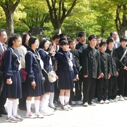 日本移民教育篇从小学到大学的制度与福利