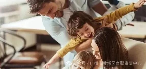 【58彩票最新app官网下载网页版】新手爸妈必看！0-3岁言语开发基础知识，你有完成没？